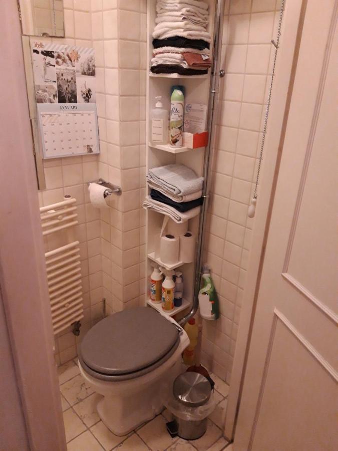 Homey Budget Bedroom Amsterdam Eksteriør billede
